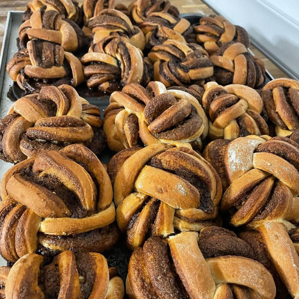 Cinnamon Knot